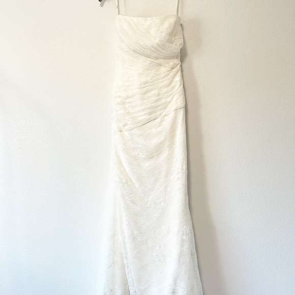 White By Vera Wang Wedding Dress Style VW351044 Size 2 - Picture 8 of 16